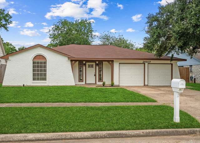 Property at 21507 Glenbranch Dr, Spring, TX 77388, 3 beds, 2 baths