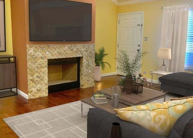 Property at 10202 Forum Park 86, Houston, TX 77036, 2 baths