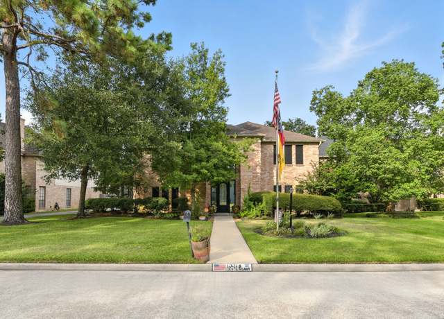 Property at 17114 Carriage Dale Ct, Spring, TX 77379, 4 beds, 3.5 baths