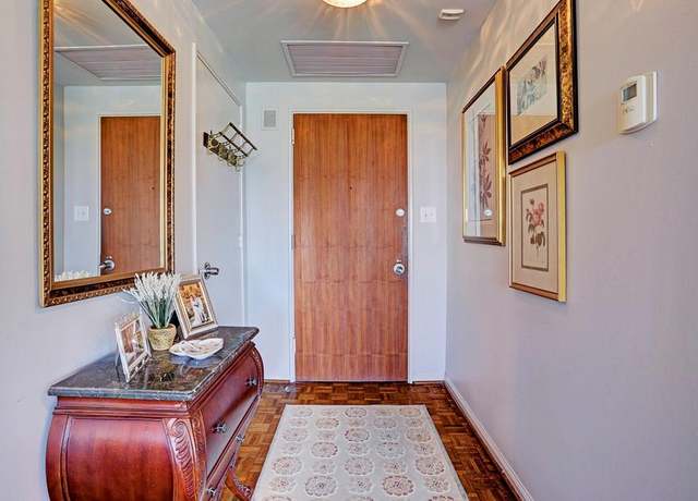 Property at 2200 Willowick Rd Unit 7B, Houston, TX 77027, 2 beds, 2 baths