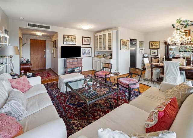 Property at 2200 Willowick Rd Unit 7B, Houston, TX 77027, 2 beds, 2 baths