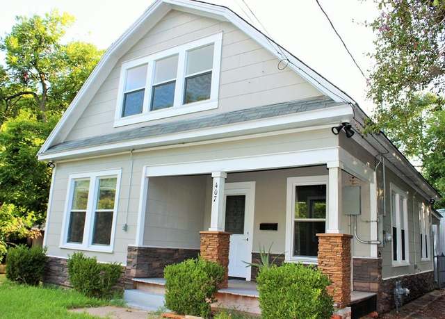 Property at 407 N Chappell Hill St, Brenham, TX 77833-3913, 3 beds, 2 baths
