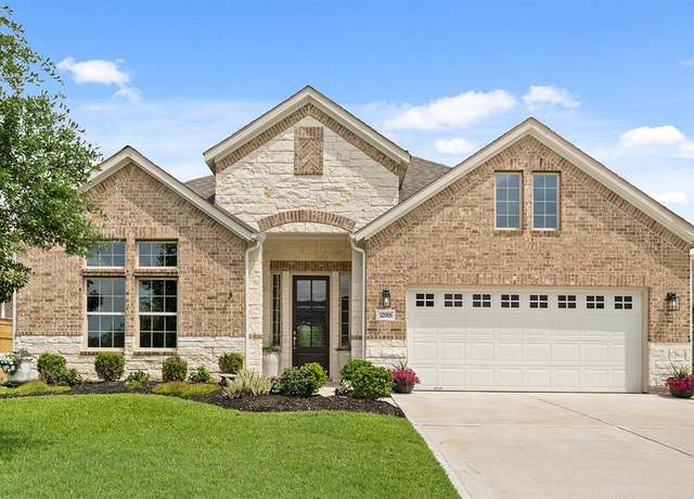 Property at 32918 Woodlake Dr, Fulshear, TX 77441, 4 beds, 3 baths