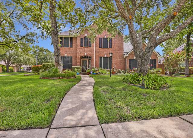 Property at 18010 Clover Park Dr, Humble, TX 77346, 4 beds, 3 baths