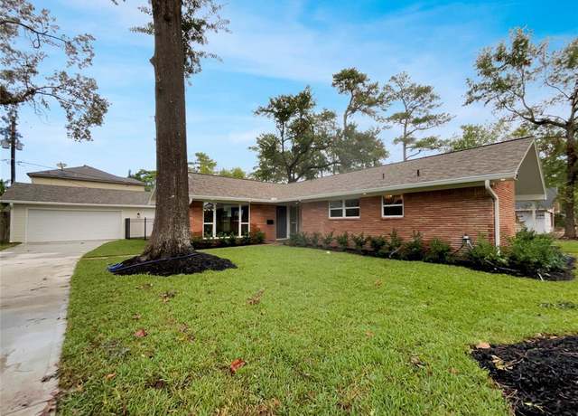 Property at 1222 Lehman St, Houston, TX 77018, 3 beds, 2 baths