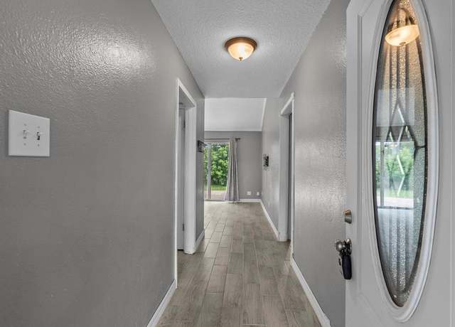 Property at 11731 Flushing Meadows Dr, Houston, TX 77089, 3 beds, 2 baths