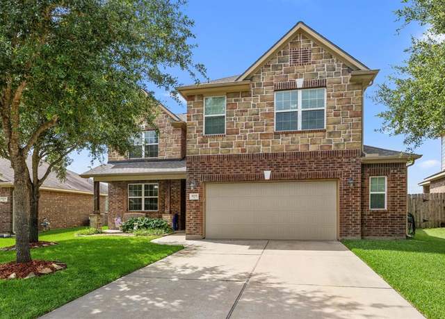 Property at 6215 Oxford Lake Dr, Rosenberg, TX 77471, 4 beds, 3.5 baths