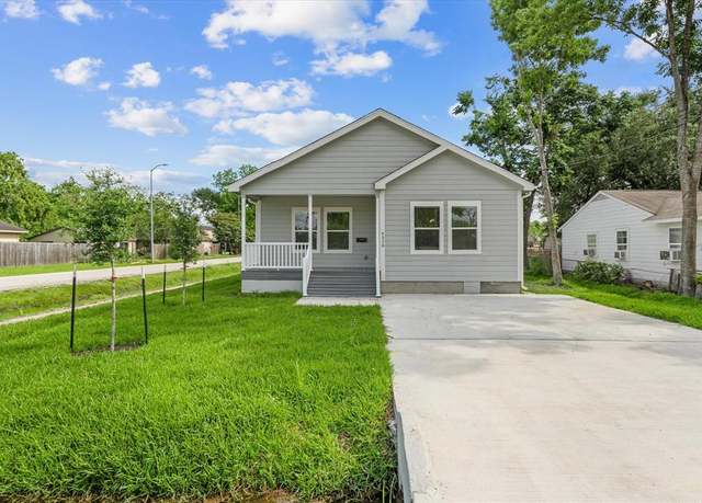 Property at 4358 Larkspur St, Houston, TX 77051, 4 beds, 2.5 baths