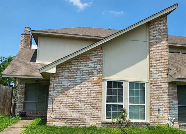 Property at 713 Carol Lynn Dr, Missouri City, TX 77489, 2 beds, 2 baths