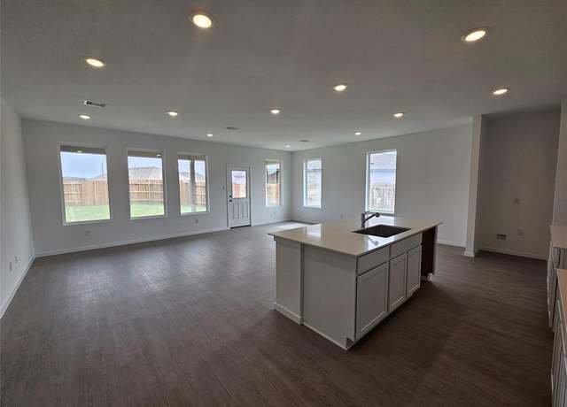 Property at 3029 Avenida Sonoma Dr, Katy, TX 77493, 4 beds, 2 baths
