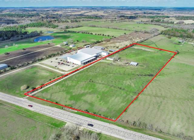 Property at 16823 Highway 105 E, Plantersville, TX 77363, 3 beds, 2 baths