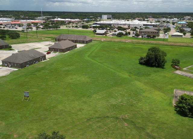 Property at 0 Lake Rd, Lake Jackson, TX 77556