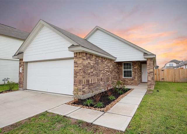 Property at 308 Caribou Ct, Huntsville, TX 77320, 4 beds, 2 baths