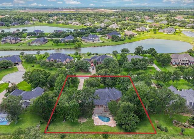 Property at 9115 Crown Jewel Dr, Richmond, TX 77469, 4 beds, 3.5 baths