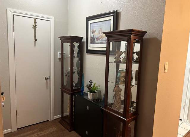 Property at 1201 N Bering Dr #55, Houston, TX 77057, 1 bed, 1 bath
