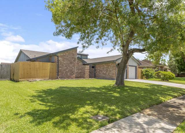 Property at 7315 Windvine Dr, Houston, TX 77072, 3 beds, 2 baths