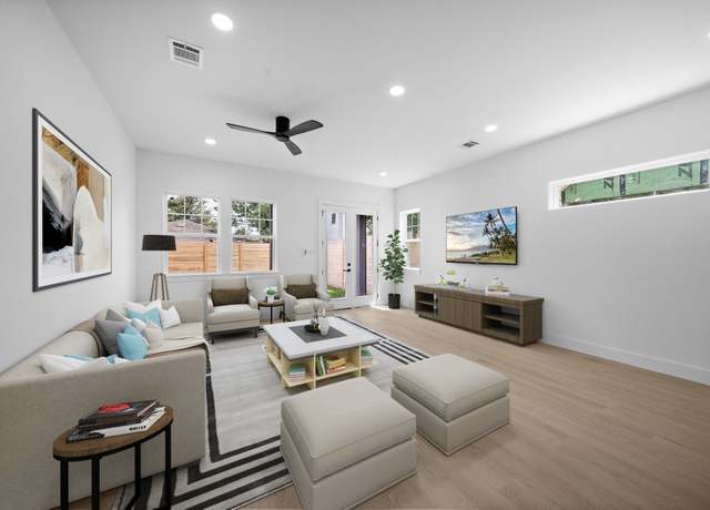 Property at 1305 Amundsen St N, Houston, TX 77009, 3 beds, 2.5 baths