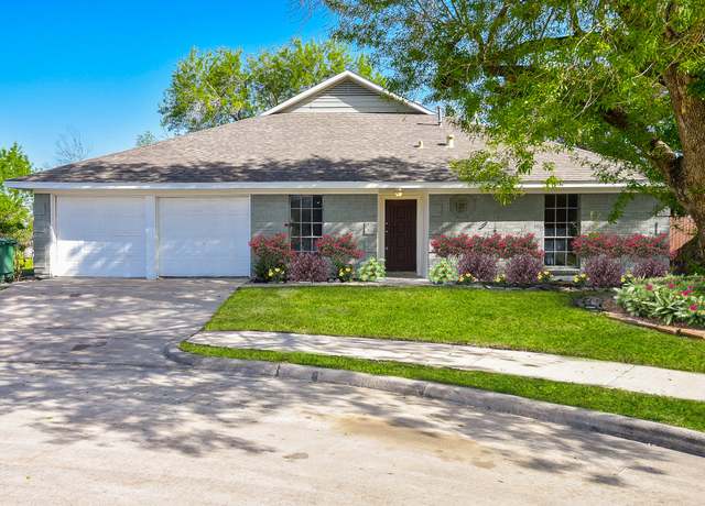 Property at 4018 Tidewater Dr, Houston, TX 77045, 4 beds, 2 baths