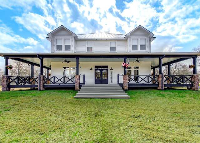 Property at 600 Chisolm Trl, Simonton, TX 77476, 5 beds, 5.5 baths