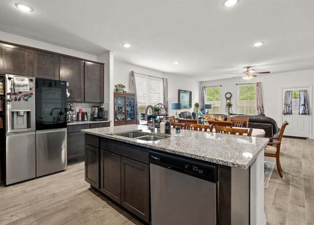 Property at 14449 Sunny Bend Way, Conroe, TX 77303, 4 beds, 3 baths