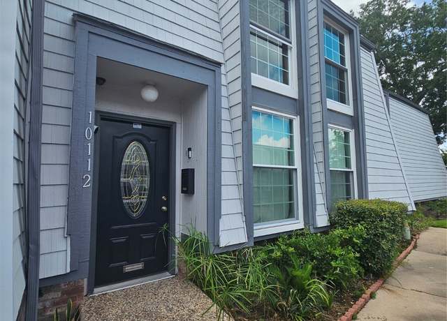 Property at 10112 Beekman Place Dr, Houston, TX 77043, 3 beds, 2.5 baths