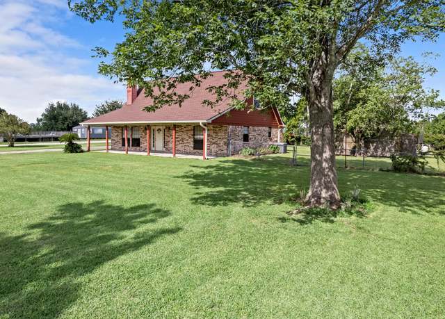 Property at 11161 Blue Bonnet Ln, Beaumont, TX 77705, 3 beds, 2.5 baths