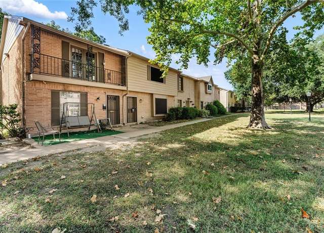 Property at 7322 Crownwest St #7322, Houston, TX 77072, 2 beds, 2.5 baths