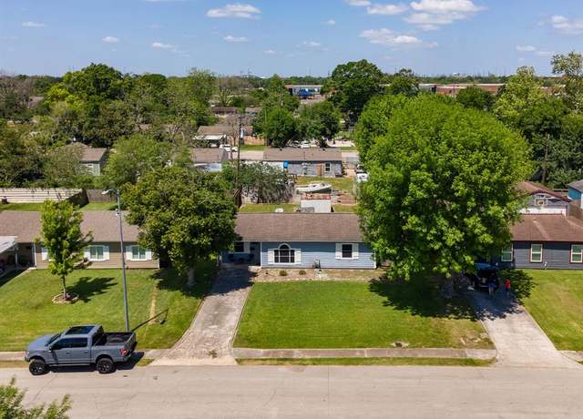 Property at 2113 Pickerton Dr, Deer Park, TX 77536, 3 beds, 1 bath