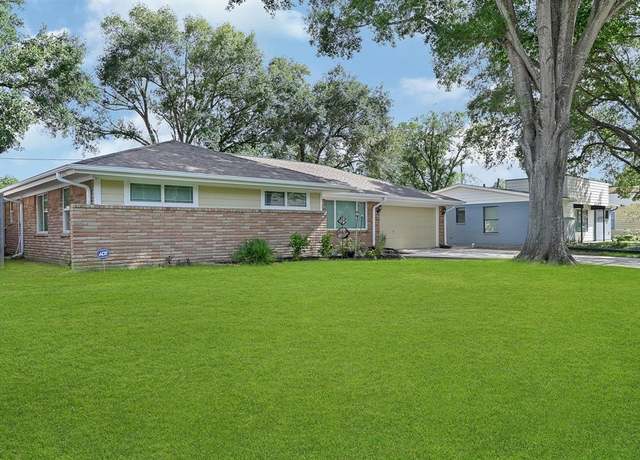 Property at 5623 Cerritos Dr, Houston, TX 77035, 4 beds, 2 baths