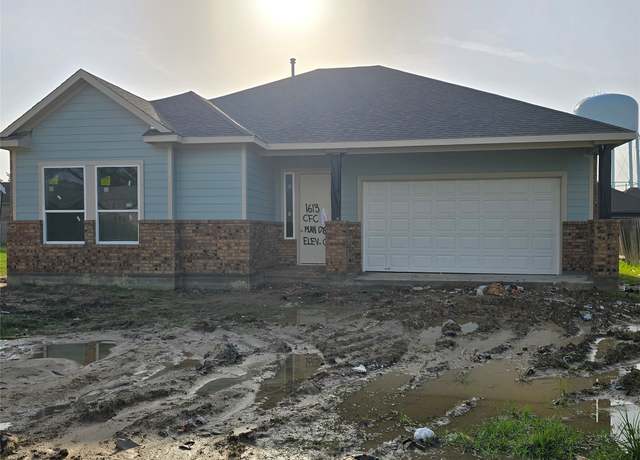 Property at 1613 Carefree Cir, Seabrook, TX 77586, 3 beds, 2 baths