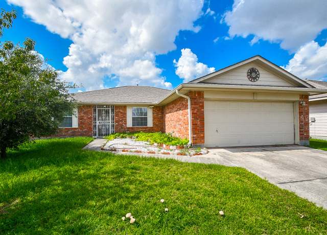 Property at 7926 Westington Ln, Houston, TX 77040, 3 beds, 2 baths