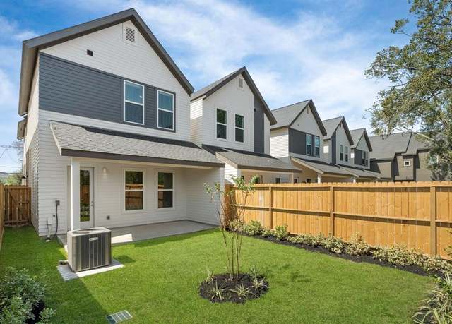 Property at 5624 Bertellis Ln, Houston, TX 77091, 3 beds, 2.5 baths