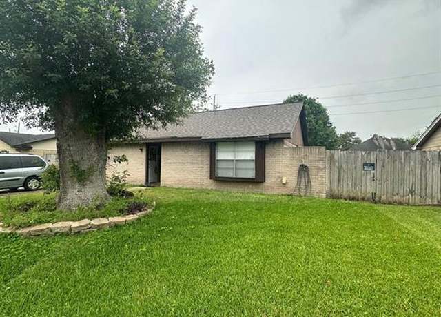 Property at 17006 Rippling Mill Dr, Sugar Land, TX 77498, 2 beds, 1 bath
