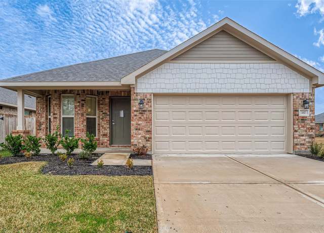 Property at 428 Bryan Way, Angleton, TX 77515, 3 beds, 2 baths