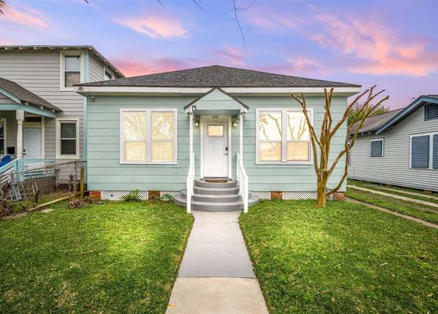 Property at 3529 Avenue S, Galveston, TX 77550, 2 beds, 2 baths