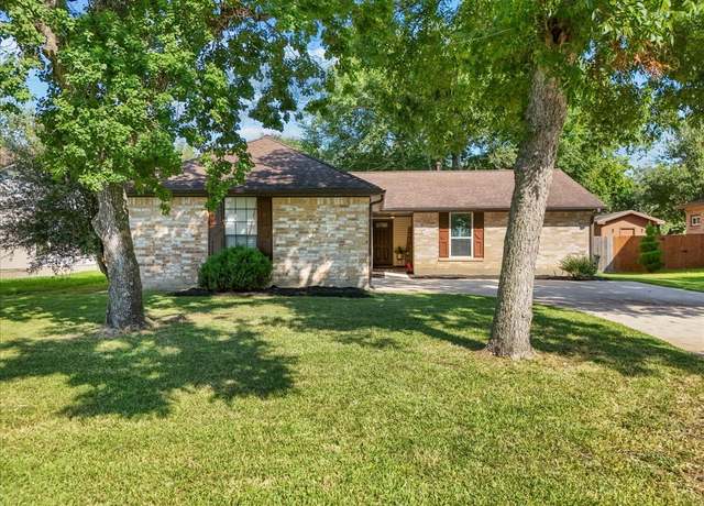 Property at 11211 Camphorwood Dr, Houston, TX 77089, 3 beds, 2 baths