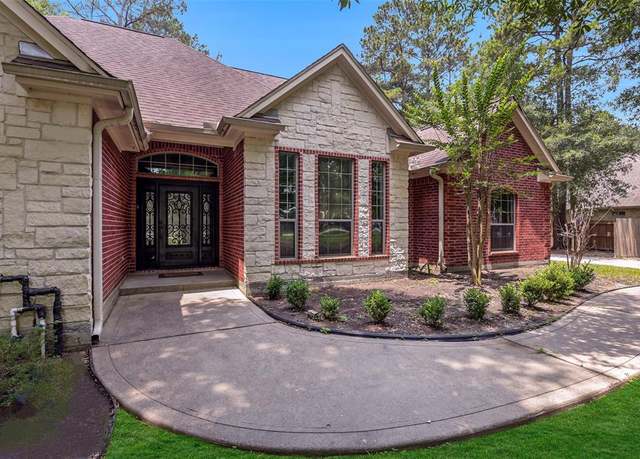 Property at 18024 Cindy Ln, Conroe, TX 77302, 4 beds, 2.5 baths