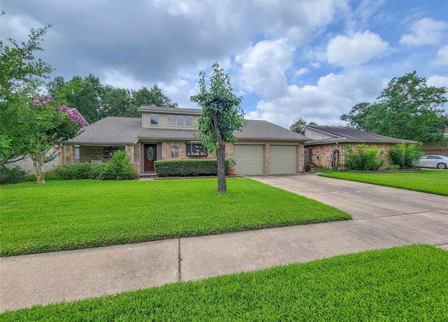 Property at 16018 Echo Hill Dr, Houston, TX 77059, 3 beds, 2 baths