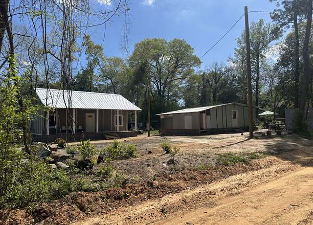 Property at 186 Baletka Blvd, Livingston, TX 77351, 1 bed, 2 baths