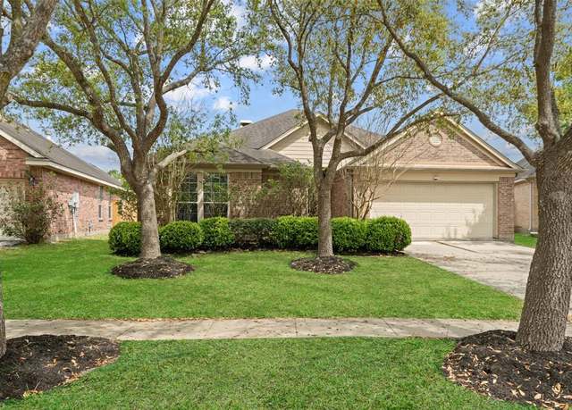 Property at 14107 Windy Knoll Ct, Rosharon, TX 77583, 4 beds, 2 baths