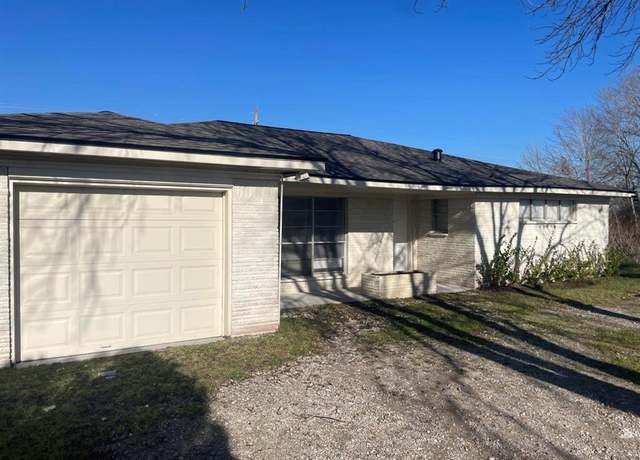 Property at 623 Rosen Ave, Rosharon, TX 77583, 3 beds, 2 baths