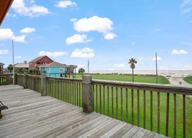 Property at 2902 Lakeside Dr, Crystal Beach, TX 77650, 3 beds, 2 baths