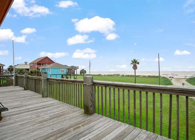 Property at 2902 Lakeside Dr, Crystal Beach, TX 77650, 3 beds, 2 baths