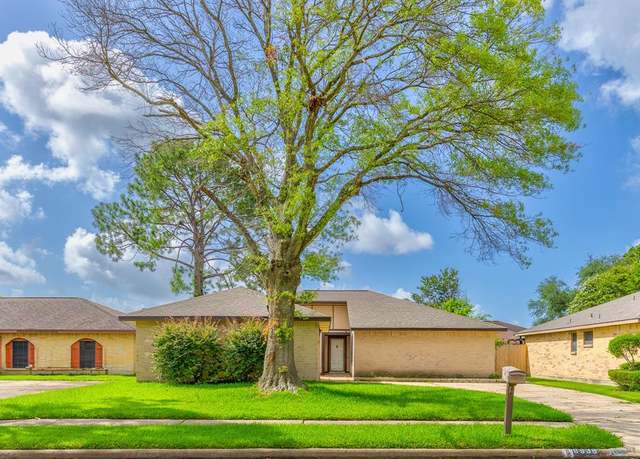 Property at 9938 Rustic Rock Rd, La Porte, TX 77571, 3 beds, 2 baths