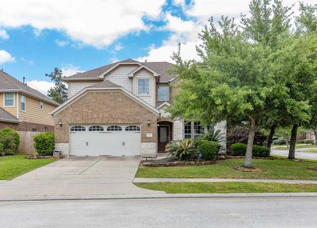 Property at 13515 Lake Barkley Ln, Houston, TX 77044, 5 beds, 3.5 baths