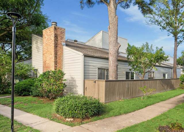 Property at 11607 Lakeside Place Dr, Houston, TX 77077, 3 beds, 3 baths