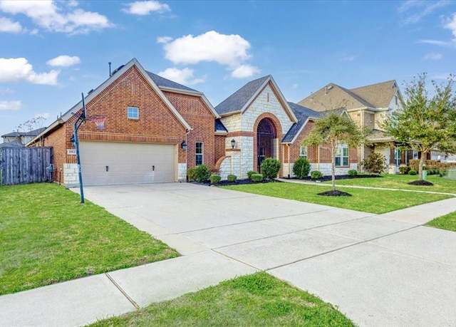 Property at 1912 Jillian Ter, Friendswood, TX 77546, 5 beds, 3.5 baths