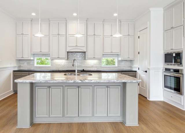 Property at 306 Felt Cir, Houston, TX 77011, 4 beds, 2.5 baths