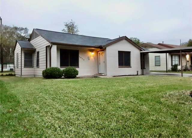 Property at 3626 Yosemite St, Houston, TX 77021, 3 beds, 1 bath