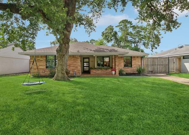 Property at 2327 Lamonte Ln, Houston, TX 77018, 3 beds, 2 baths